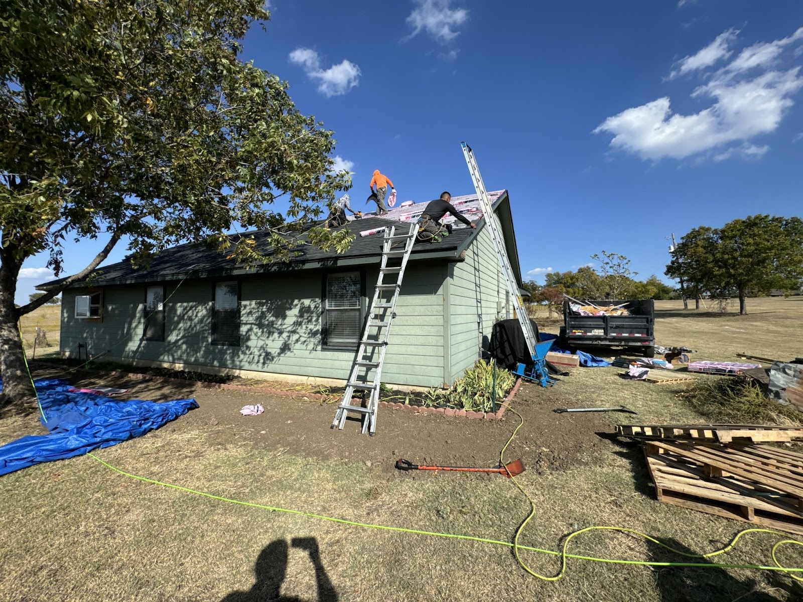 Learn some essential tips to extend your Roof Lifespan in Rockwall and Heath, Texas. Seasonal Maintenance in the Texas climate for better roof preservation. Contact Roof Systems Pro for your Heath roof inspection to keep your home safe. Roof inspections rockwall, roofing companies heath, roofing contractors rockwall.