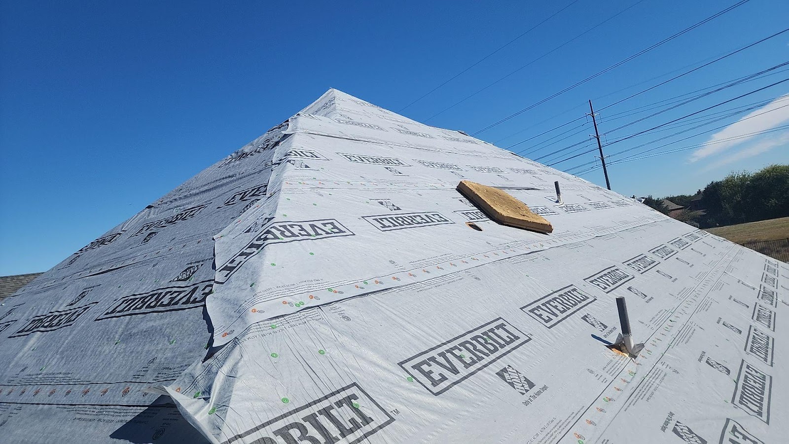 Learn more about Emergency roof repairs and roof tarping to mitigate water damage when a strong storm may pass through Rockwall and Heath Texas. Roof Systems Pro offers some tips to help you keep your home and roof safe in emergencies. Make sure to contact Roof Systems Pro to help you with all your roofing needs, Rockwall's trusted roofing partner.